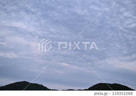 秋の黄昏時 秋の黄昏時 119352268