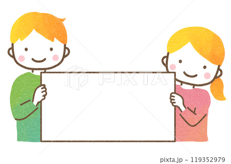 ボードを持つ男の子と女の子 119352979