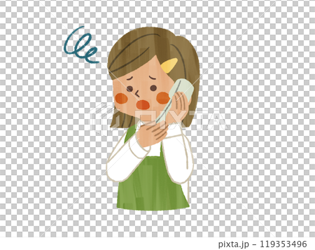 困った表情の電話で話しているエプロンを着用した女性-ガッシュ 119353496