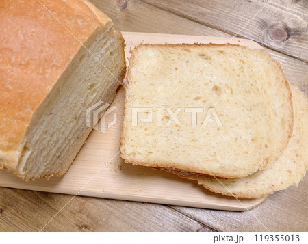 手作りの食パン、俯瞰 119355013