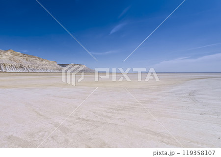 カザフスタン・マンギスタウ トゥズバイル塩湖 / Tuzbair, Kazakhstan 119358107