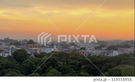 夕暮れの景色 119358958