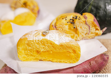 かぼちゃのクリームパン 119360335