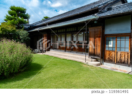 豪邸　伊藤伝衛門邸の夏の庭園　（福岡県） 119361491