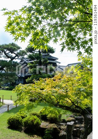 豪邸 伊藤伝衛門邸の夏の庭園 (福岡県) 豪邸 伊藤伝衛門邸の夏の庭園 (福岡県) 119361494