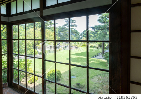 豪邸　伊藤伝衛門邸の夏の庭園　（福岡県） 119361863