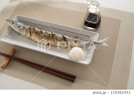 さんまの塩焼き 119362451