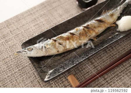 サンマの塩焼き サンマの塩焼き 119362592
