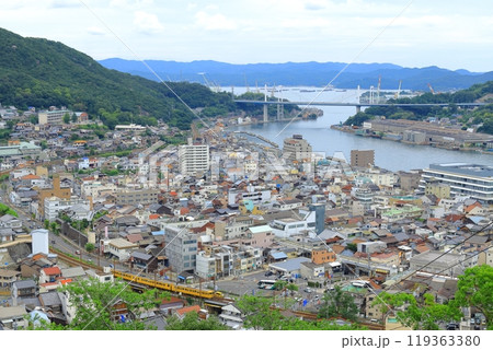 《広島県》千光寺公園から撮影(千光寺・天寧寺三重塔)尾道の風景 《広島県》千光寺公園から撮影(千光寺・天寧寺三重塔)尾道の風景 119363380