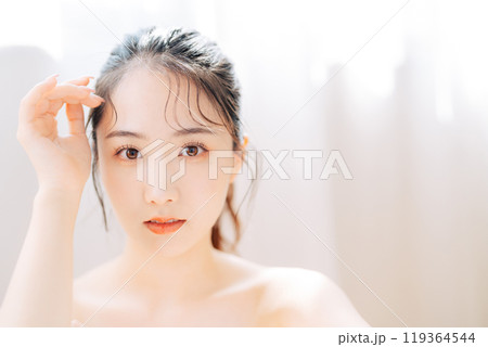 若い女性のビューティーイメージ 若い女性のビューティーイメージ 119364544