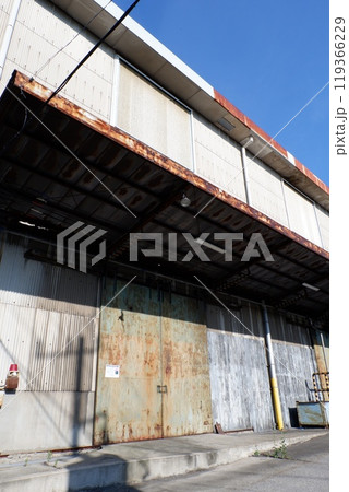 レトロな倉庫 119366229