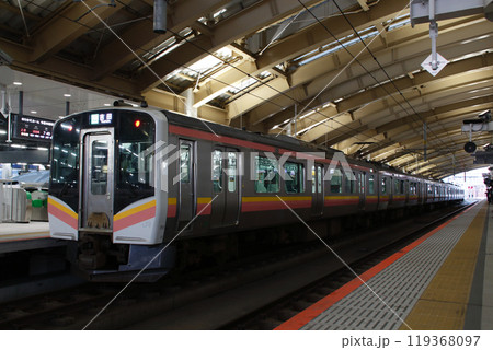 越後線E129系（吉田⇔新潟） 119368097