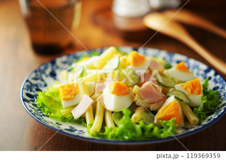 ゆで卵とハムのマカロニサラダ 119369359