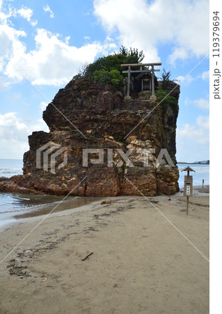 弁天島（稲佐の浜／島根県出雲市大社町） 119379694