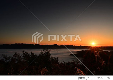 丹波高見城跡からの雲海 119380220