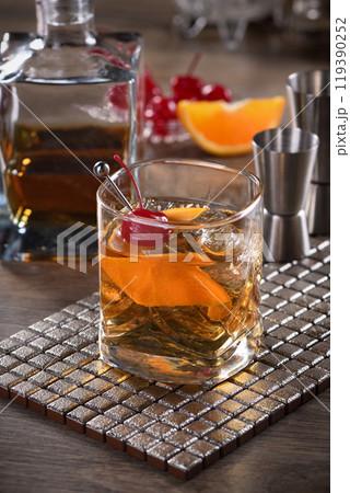 Cocktail Old Fashioned Cocktail Old Fashioned 119390252