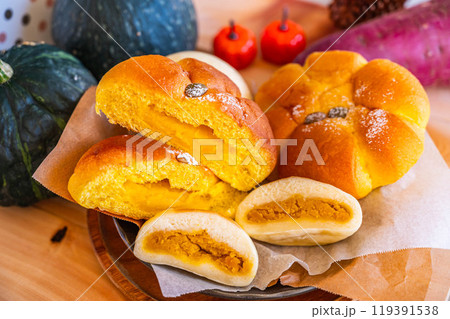 カボチャのパンとおやき カボチャのパンとおやき 119391538