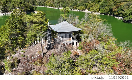 広島県世羅郡【廃万年寺観音堂】ドローン空撮_SHBS_No10 119392091