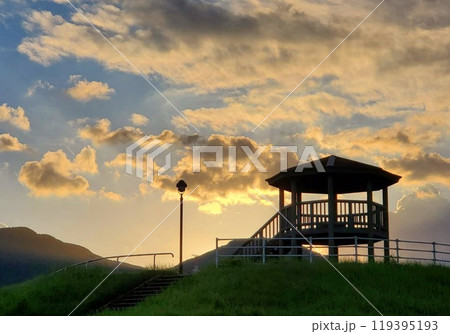 夕焼けの空 119395193