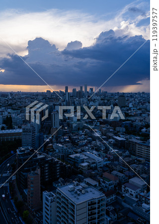 《東京都》東京都心のゲリラ豪雨 119397577