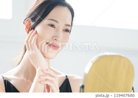 若い女性のビューティーイメージ 若い女性のビューティーイメージ 119407680