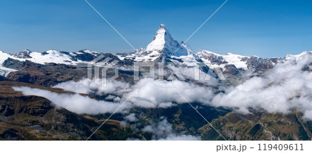 ロートホルンから　マッターホルンの絶景　、スイス、　ツェルマット 119409611