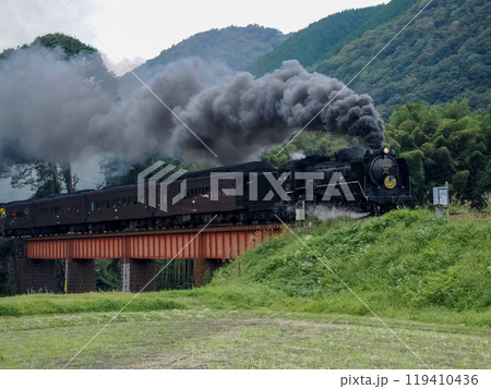 山口線を走るSLやまぐち号 山口線を走るSLやまぐち号 119410436