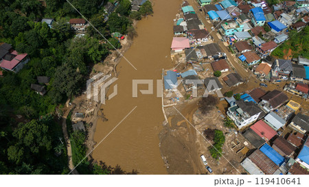 Aerial view of Sai river a river that forms the natural border between Thailand and Myanmar at Tachileik and Mae Sai districts. 119410641