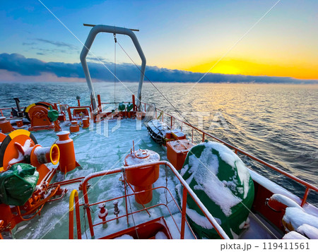 北海道紋別市・ガリンコ号流氷クルーズ 119411561