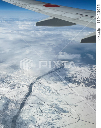 稚内行きの機内より眺める石狩川河口 119413926