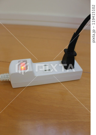 家庭用の電源タップ 119415102
