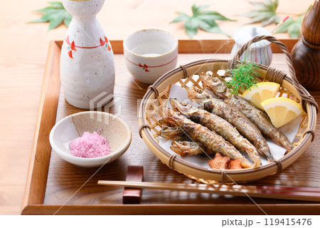 子持ちシシャモの唐揚げ 子持ちシシャモの唐揚げ 119415476