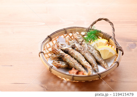 子持ちシシャモの唐揚げ 子持ちシシャモの唐揚げ 119415479