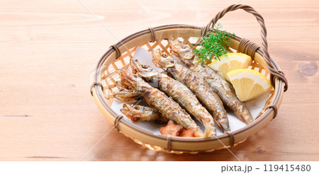 子持ちシシャモの唐揚げ 子持ちシシャモの唐揚げ 119415480