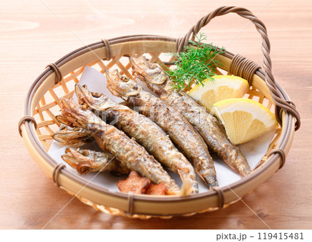 子持ちシシャモの唐揚げ 子持ちシシャモの唐揚げ 119415481