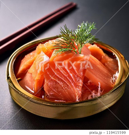 美味しそうな鮭の南蛮漬け 119415599