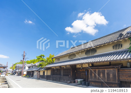 奈良明日香村　岡の古い街並み　岡寺門前町 119418913