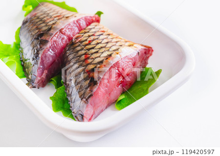 パック入り鯉の輪切り 119420597