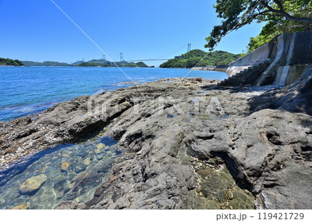 愛媛県今治市波止浜沖 村上水軍の来島城 愛媛県今治市波止浜沖 村上水軍の来島城 119421729