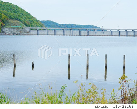 北海道の絶景 オタルナイ湖 朝里ダム風景 119422162