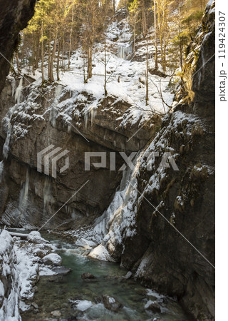 Partnachklamm or Partnach gorge in wintertime 119424307