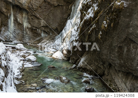 Partnachklamm or Partnach gorge in wintertime 119424308
