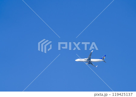 青空と飛行機 北海道千歳市 青空と飛行機 北海道千歳市 119425137