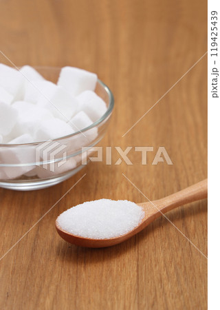 スプーンですくった砂糖 119425439