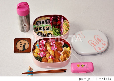 うさぎ柄の弁当 うさぎ柄の弁当 119431513