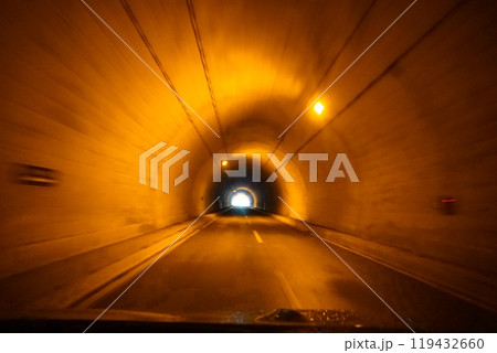 トンネル 119432660