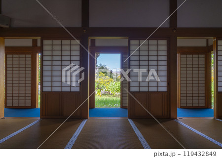 橘寺　往生院　和室からの眺め（奈良県明日香村） 119432849
