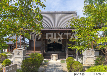 橘寺　観音堂（奈良県明日香村） 119432863