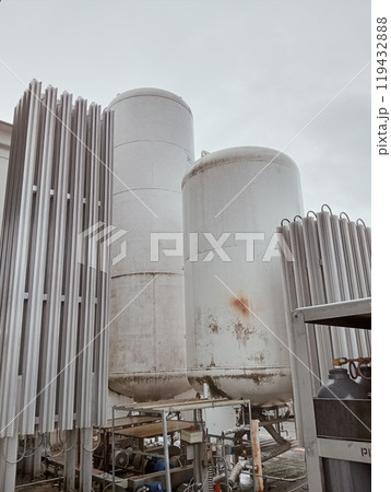 Cryogenic tanks contain gases such as nitrogen and liquid oxygen 119432888