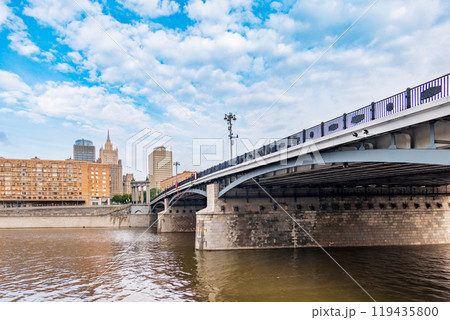 Borodinsky Bridge and Ministry of Foreign Affairs of Russia main building in Moscow. Russia 119435800